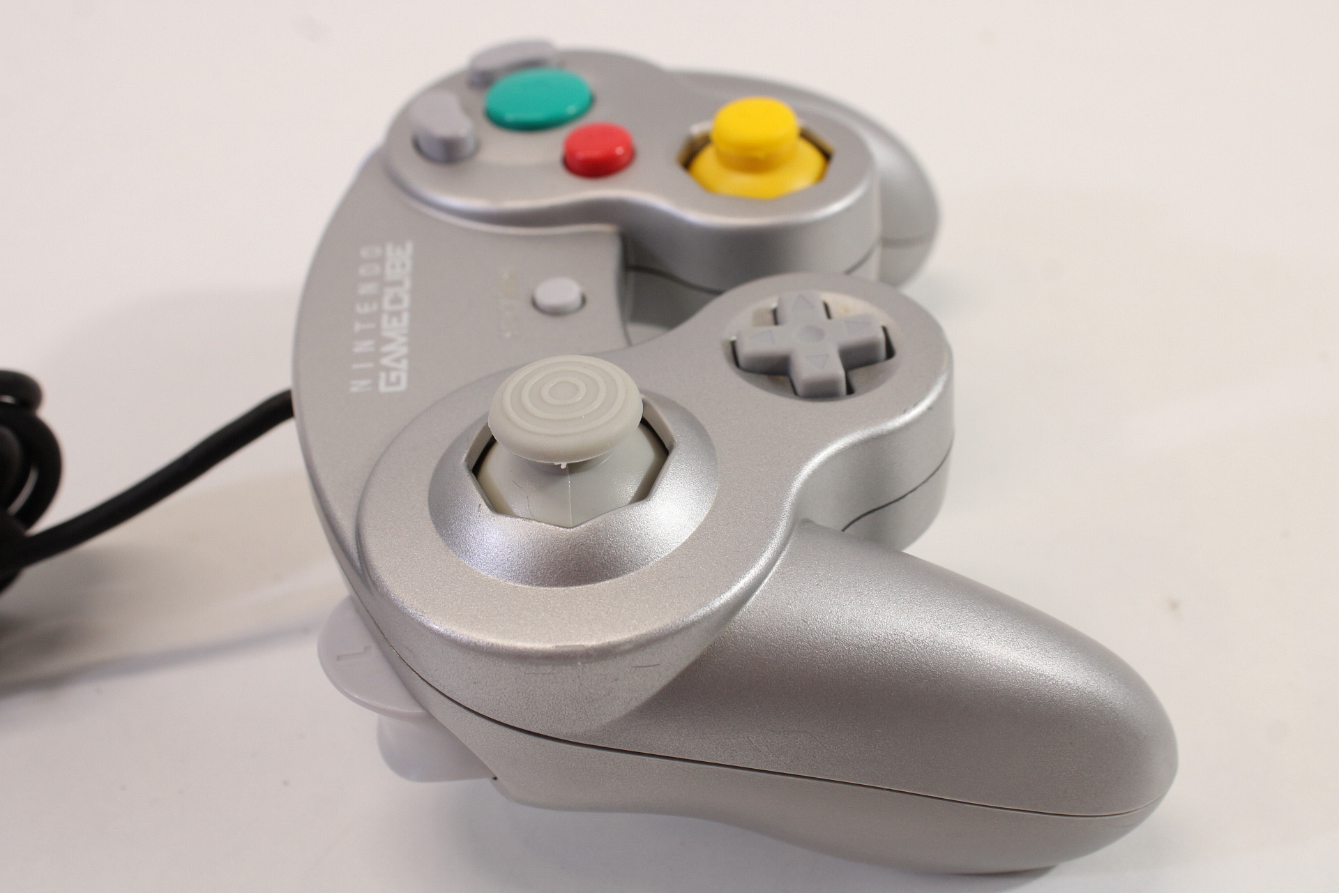 Official Nintendo Gamecube T3 Controller Platinum Silver Cosmetic Wears GC (B) Nintendo GameCube GC
