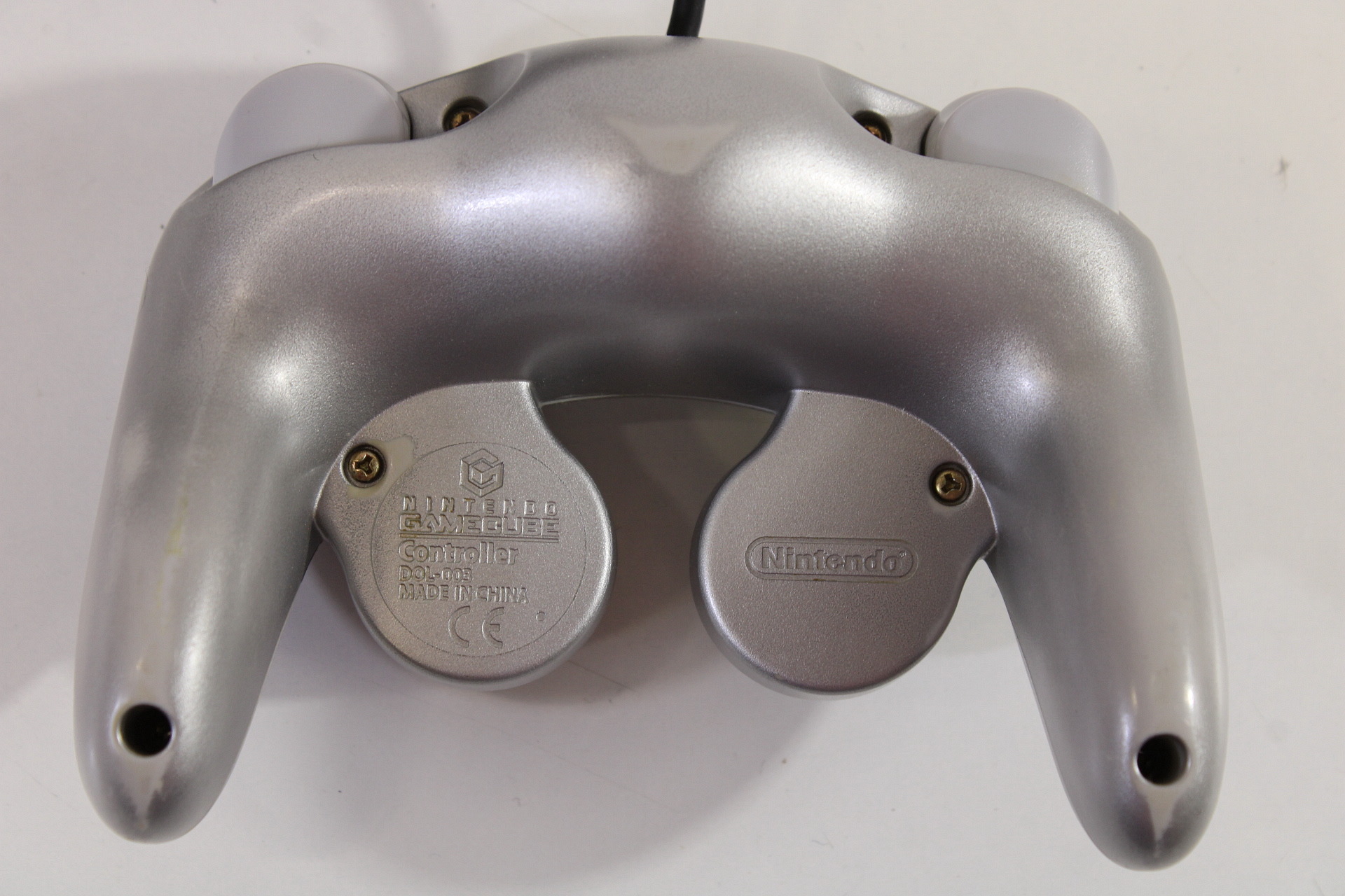 Official Nintendo Gamecube T3 Controller Platinum Silver Cosmetic Wears GC (B) Nintendo GameCube GC