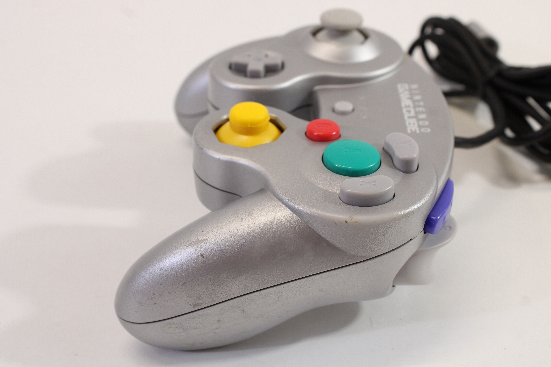 Official Nintendo Gamecube T3 Controller Platinum Silver Cosmetic Wears GC (B) Nintendo GameCube GC
