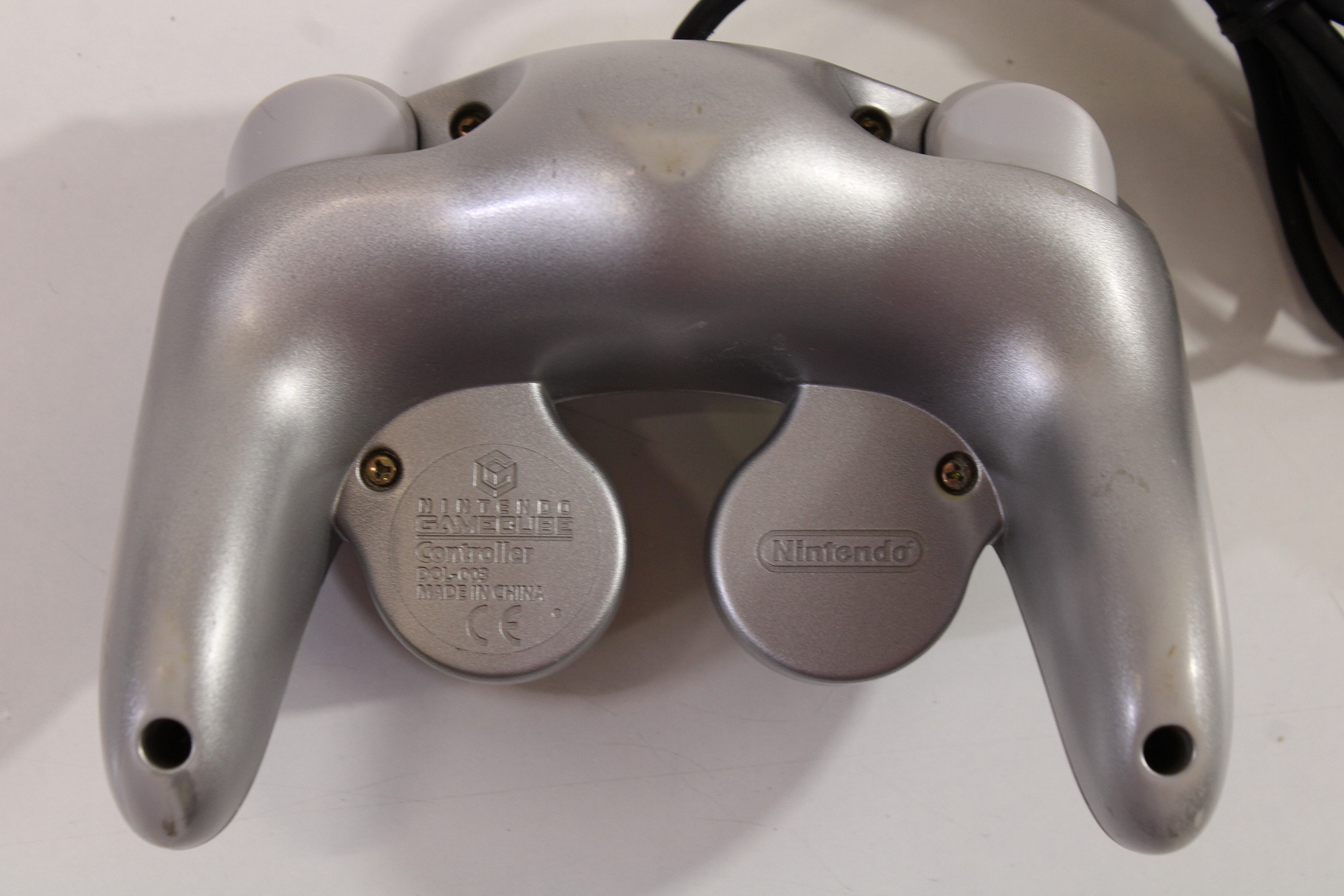 Official Nintendo Gamecube T3 Controller Platinum Silver Cosmetic Wears GC (B) Nintendo GameCube GC