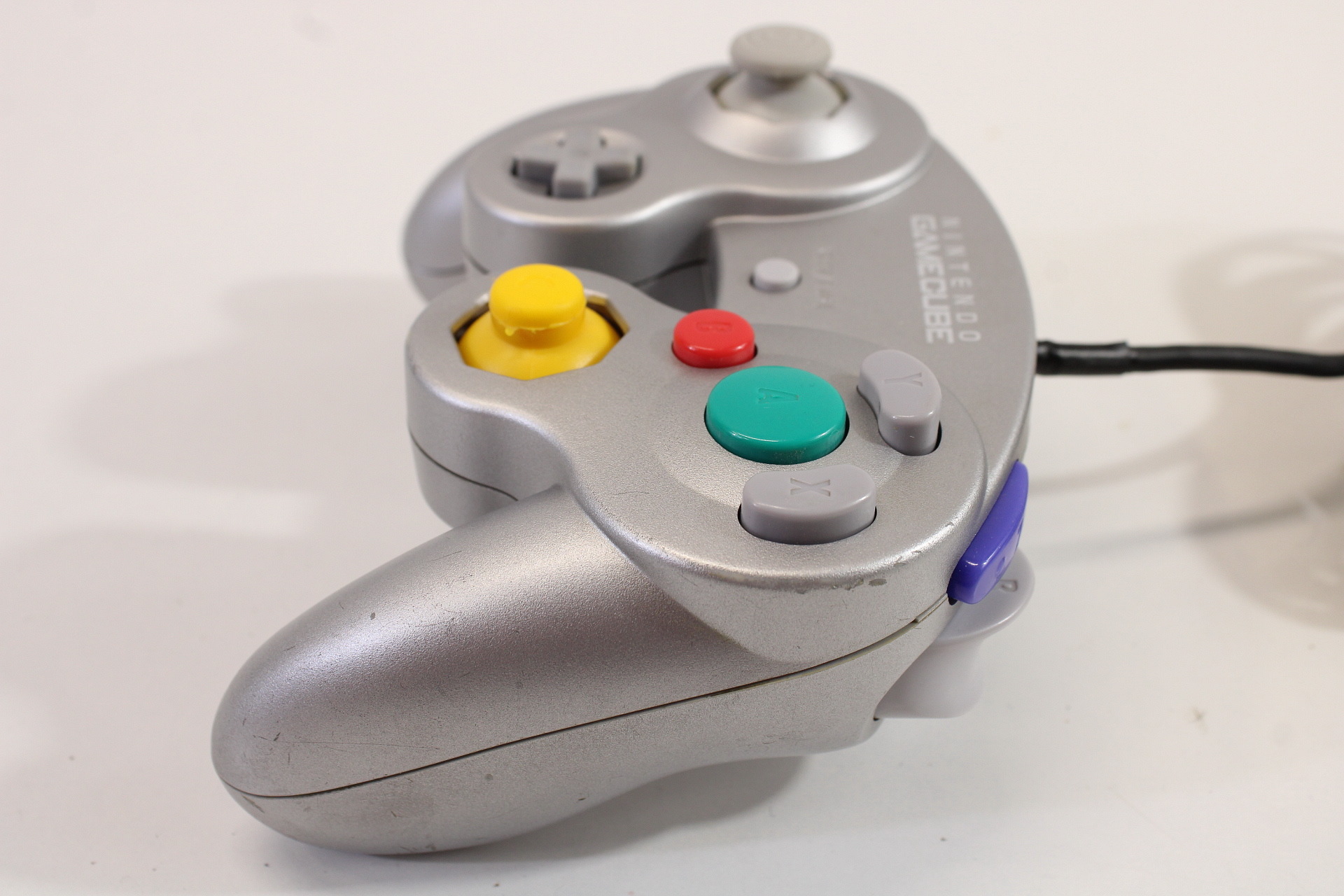 Official Nintendo Gamecube T3 Controller Platinum Silver Cord Damage / Cosmetic Wears GC (D) Nintendo GameCube GC