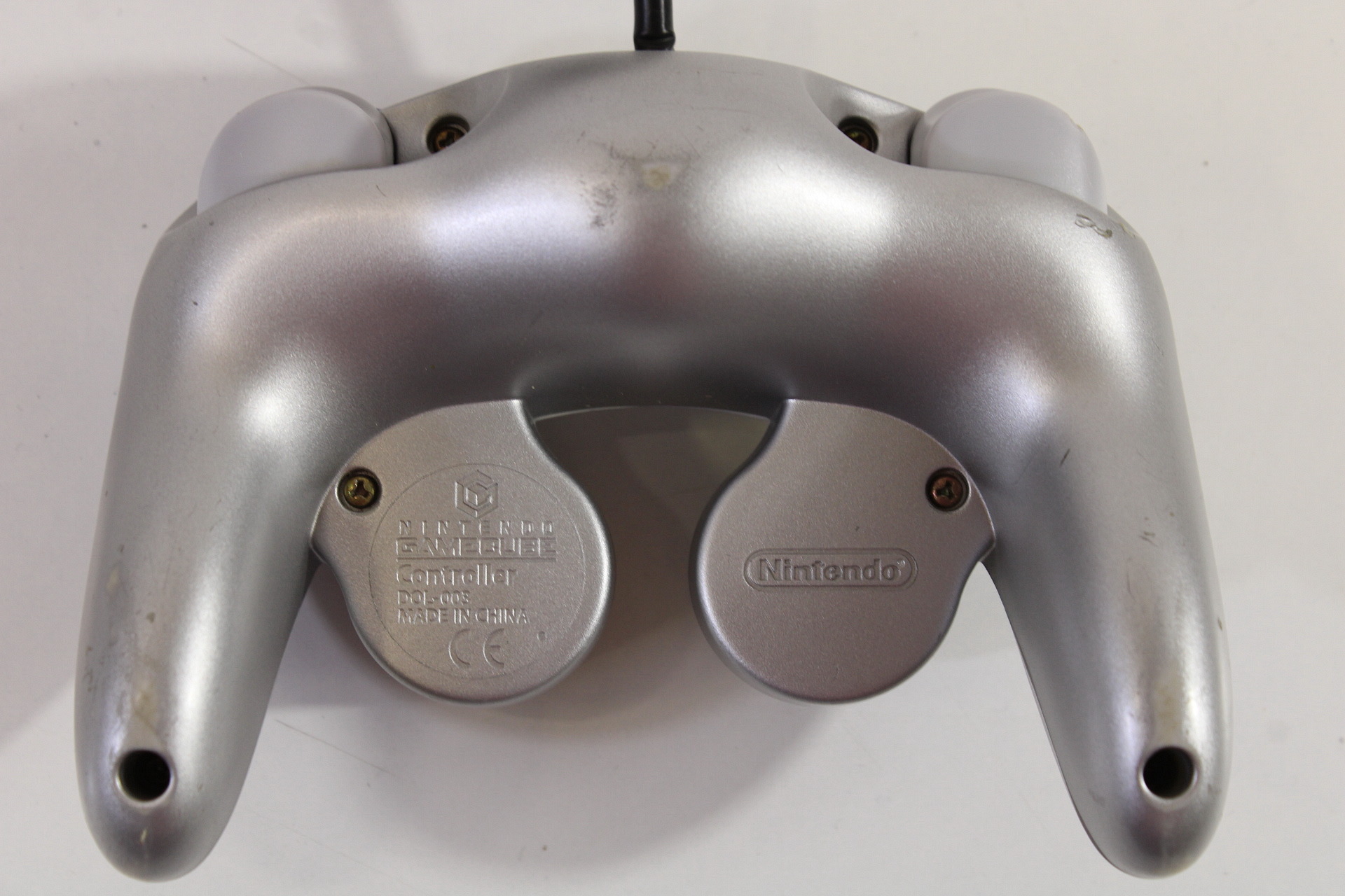 Official Nintendo Gamecube T3 Controller Platinum Silver Cord Damage / Cosmetic Wears GC (D) Nintendo GameCube GC