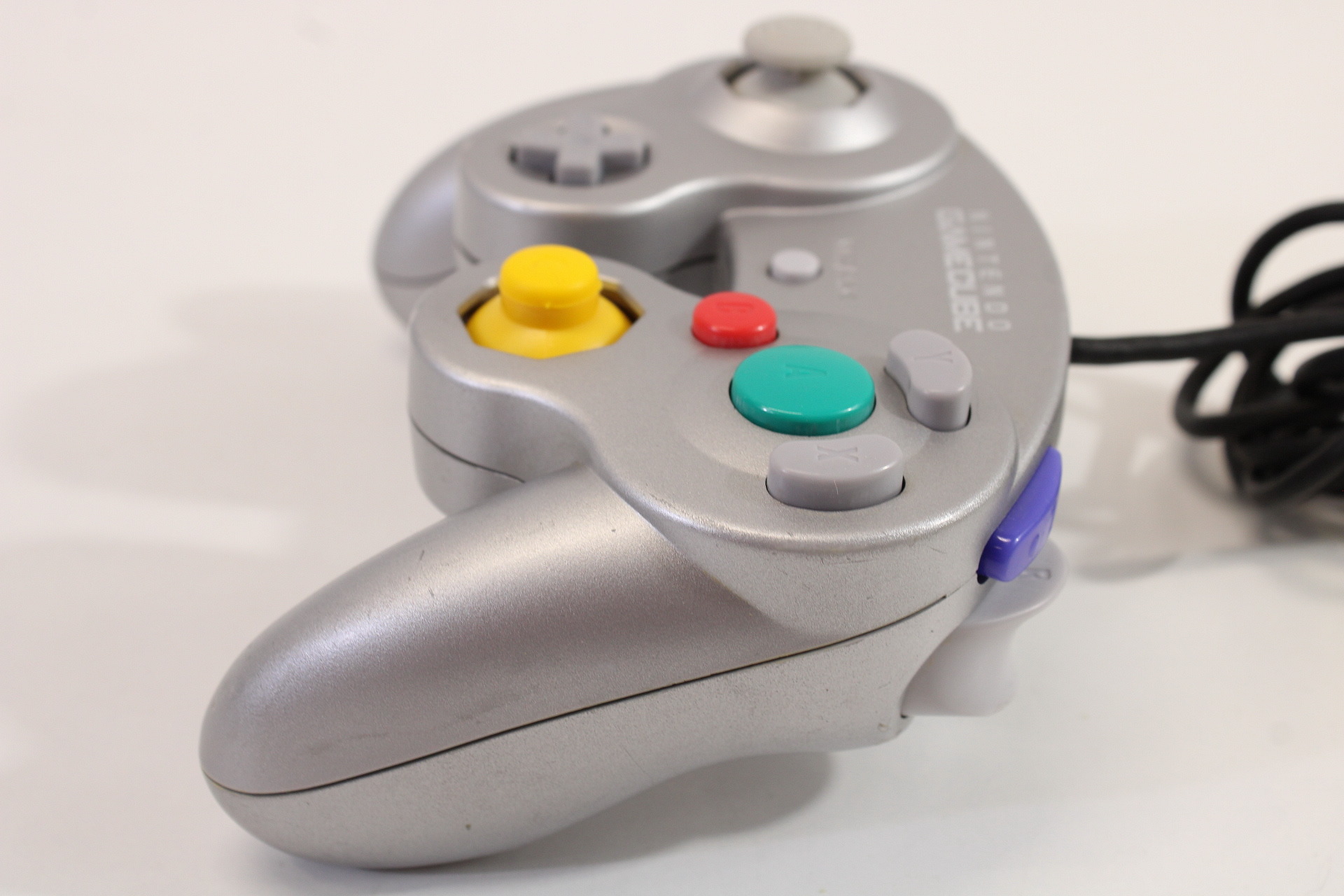 Official Nintendo Gamecube T3 Controller Platinum Silver Cord Damage / Cosmetic Wears GC (D) Nintendo GameCube GC