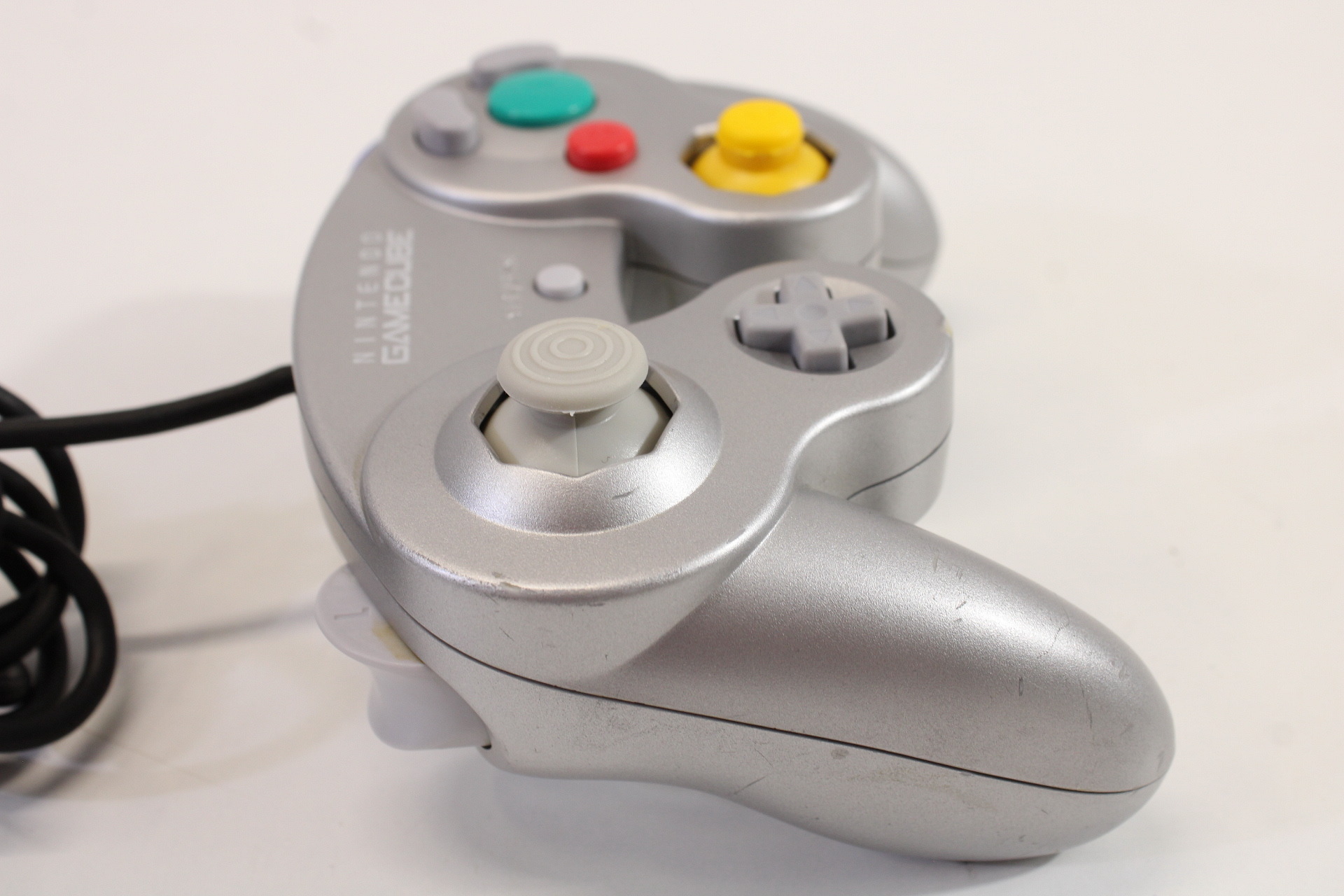 Official Nintendo Gamecube T3 Controller Platinum Silver Cord Damage / Cosmetic Wears GC (D) Nintendo GameCube GC