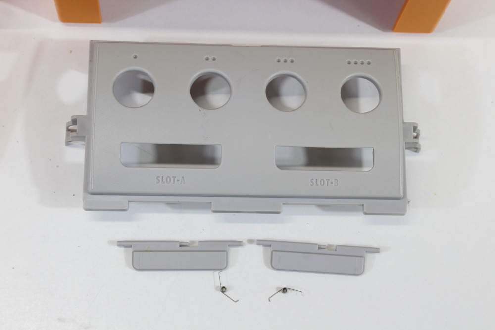 Nintendo GameCube OEM Replacement Shell Only Spice Orange DOL-001 (For Parts or Repair) Nintendo GameCube GC