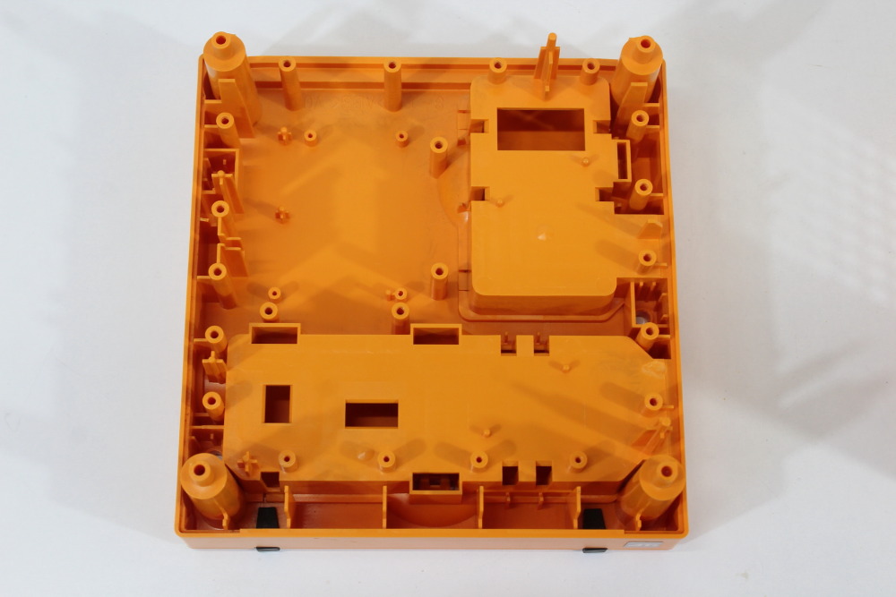 Nintendo GameCube OEM Replacement Shell Only Spice Orange DOL-001 (For Parts or Repair) Nintendo GameCube GC