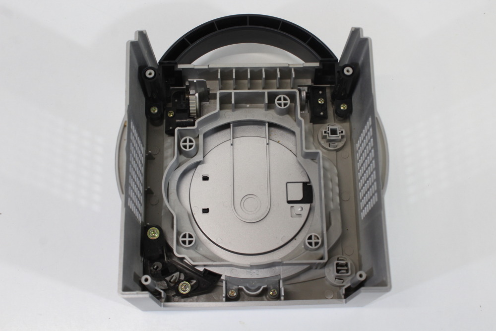 Nintendo GameCube OEM Replacement Shell Only Platinum Silver DOL-001 (For Parts or Repair) Nintendo GameCube GC