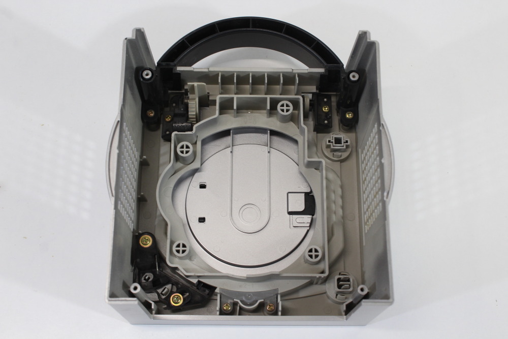 Nintendo GameCube OEM Replacement Shell Only Platinum Silver DOL-001 (For Parts or Repair) Nintendo GameCube GC