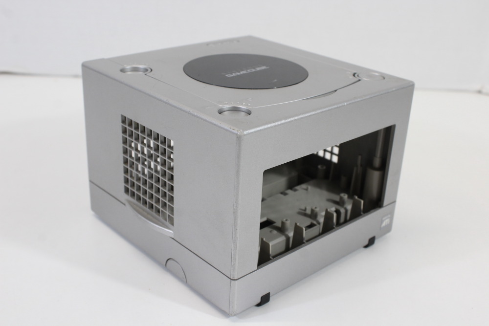 Nintendo GameCube OEM Replacement Shell Only Platinum Silver DOL-001 (For Parts or Repair) Nintendo GameCube GC
