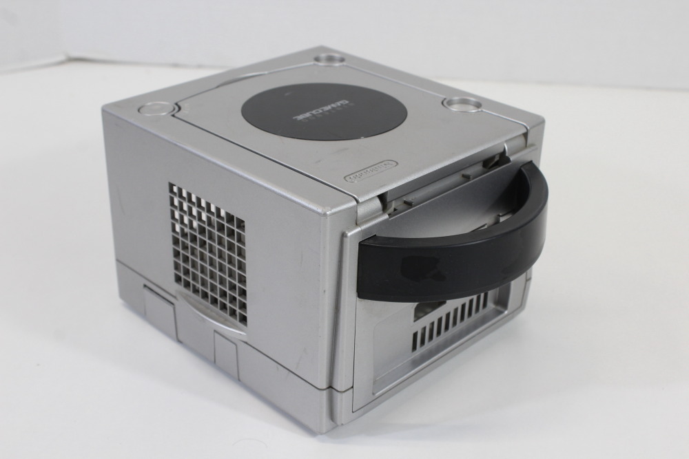Nintendo GameCube OEM Replacement Shell Only Platinum Silver DOL-001 (For Parts or Repair) Nintendo GameCube GC