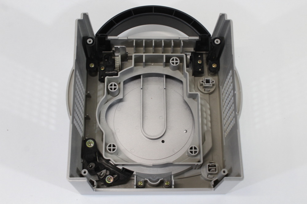 Nintendo GameCube OEM Replacement Shell Only Platinum Silver DOL-001 (For Parts or Repair) Nintendo GameCube GC