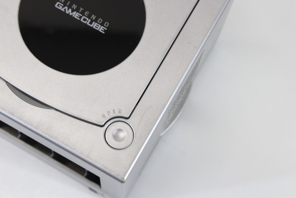 Nintendo GameCube OEM Replacement Shell Only Platinum Silver DOL-001 (For Parts or Repair) Nintendo GameCube GC