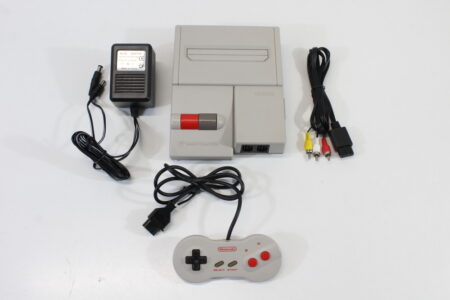 AV Famicom Console "New Famicom" HVC-101 Controller x1 AC Adapter AV Cable (B) Nintendo Famicom FC
