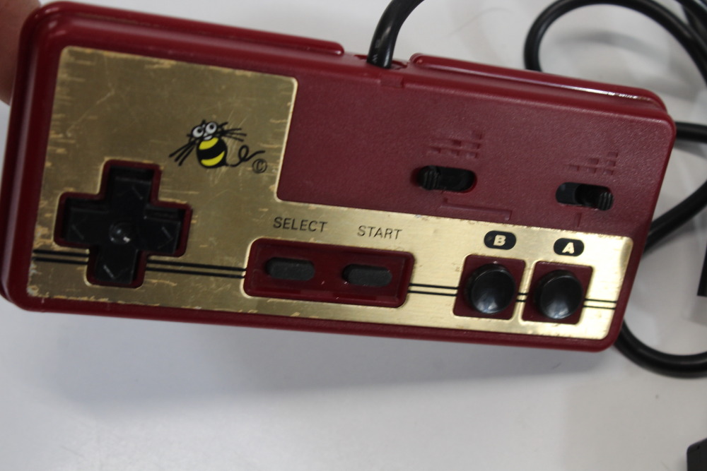 Hudson Soft HC62-4 Turbo Controller for Nintendo Famicom Console (B) Nintendo Famicom FC