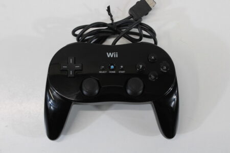 Nintendo Wii Black Pro Controller RVL-005 (B) Nintendo Wii