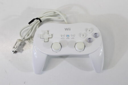 Nintendo Wii White Classic Pro Controller RVL-005 (B)