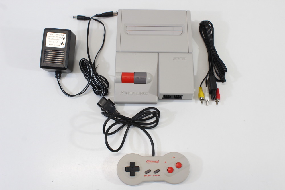 AV Famicom Console “New Famicom” HVC-101 Controller x1 AC Adapter