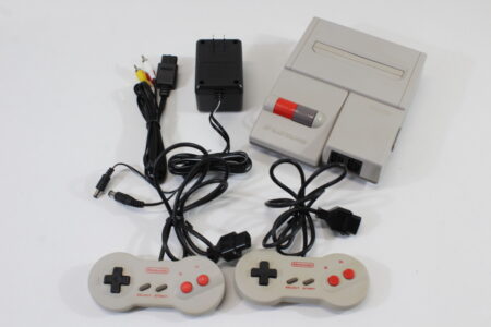 AV Famicom Console "New Famicom" HVC-101 Controller x2 AC Adapter AV Cable (B) Nintendo Famicom FC