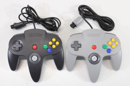 Lot of 2 Official Nintendo 64 Controller Gray & Black x Gray 6~7/10 Tight Stick N64 (B)