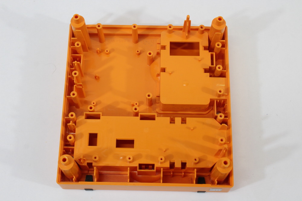 Nintendo GameCube OEM Replacement Shell Only Spice Orange DOL-001 (For Parts or Repair) Nintendo GameCube GC