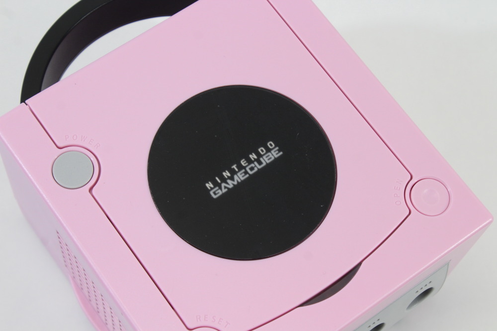 Nintendo GameCube Pastel Pink Console & Controller AC Adapter AV Cable Memory Card GC Play US Region Games (B)