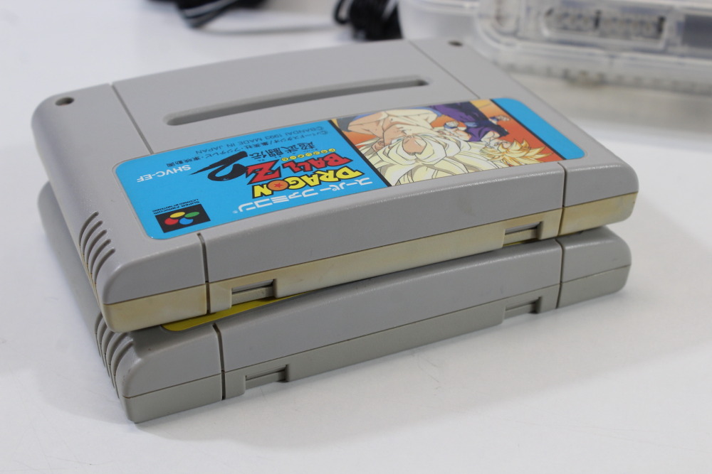 Super Famicom Console Transparent Clear White AC AV NTSC-J / NTSC-U/C Red LED & Controller x1 Game x2 (A) Super Nintendo SNES Super Famicom SFC