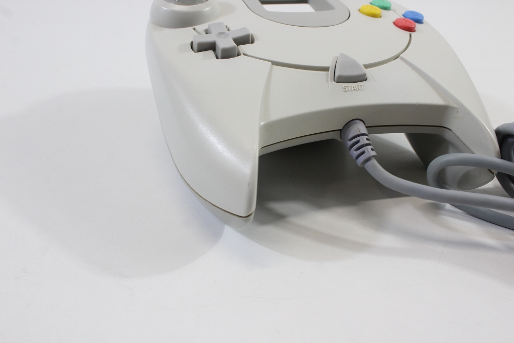 SEGA Dreamcast Controller Pad White HKT-7700 DC (A) SEGA Dreamcast DC