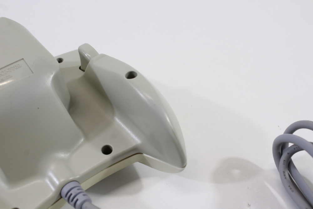 SEGA Dreamcast Controller Pad White HKT-7700 DC (B) SEGA Dreamcast DC