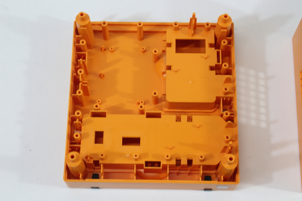 Nintendo GameCube OEM Replacement Shell Only Spice Orange DOL-001 (For Parts or Repair) Nintendo GameCube GC