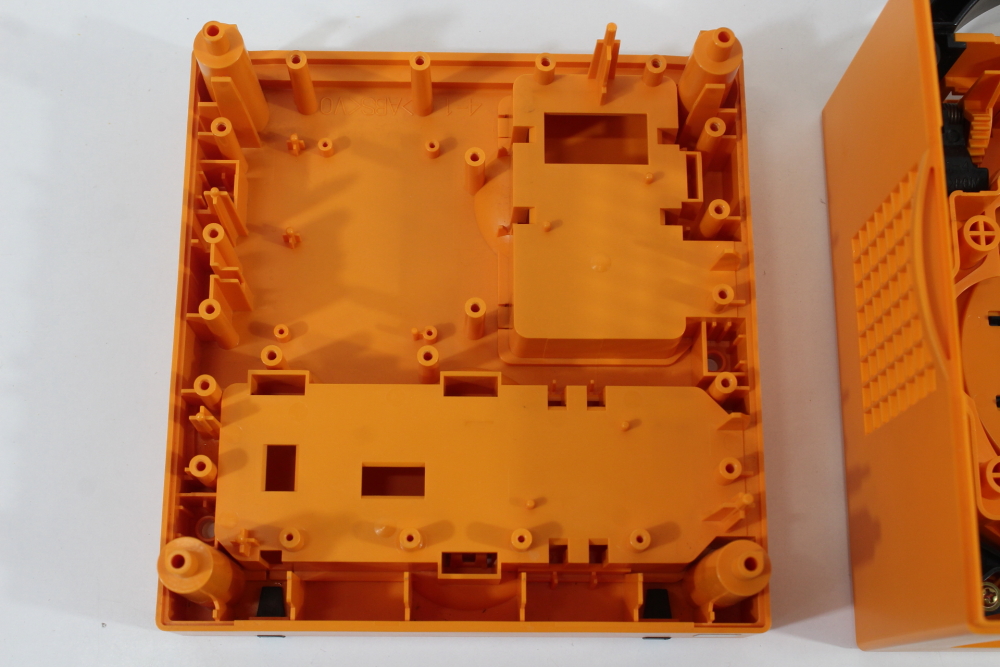 Nintendo GameCube OEM Replacement Shell Only Spice Orange DOL-001 (For Parts or Repair) Nintendo GameCube GC