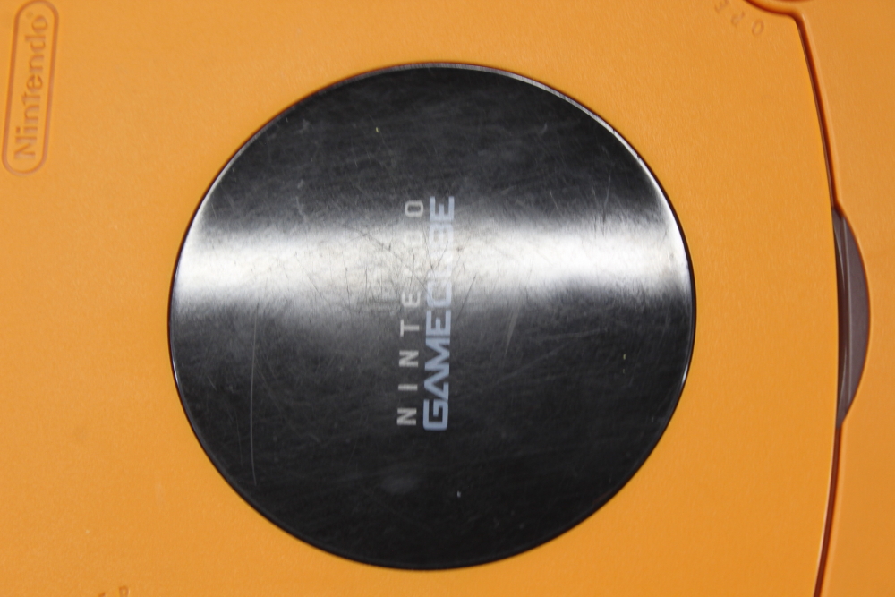Nintendo GameCube OEM Replacement Shell Only Spice Orange DOL-001 (For Parts or Repair) Nintendo GameCube GC