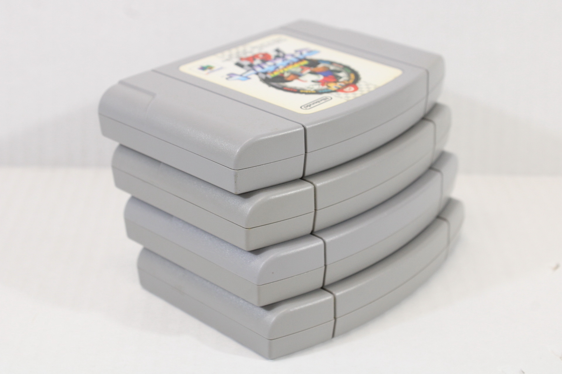 Lot of 4 Mario Kart 64 Pokemon Snap Tamagotchi Pokemon Stadium Gold Silver (B) Nintendo 64 N64