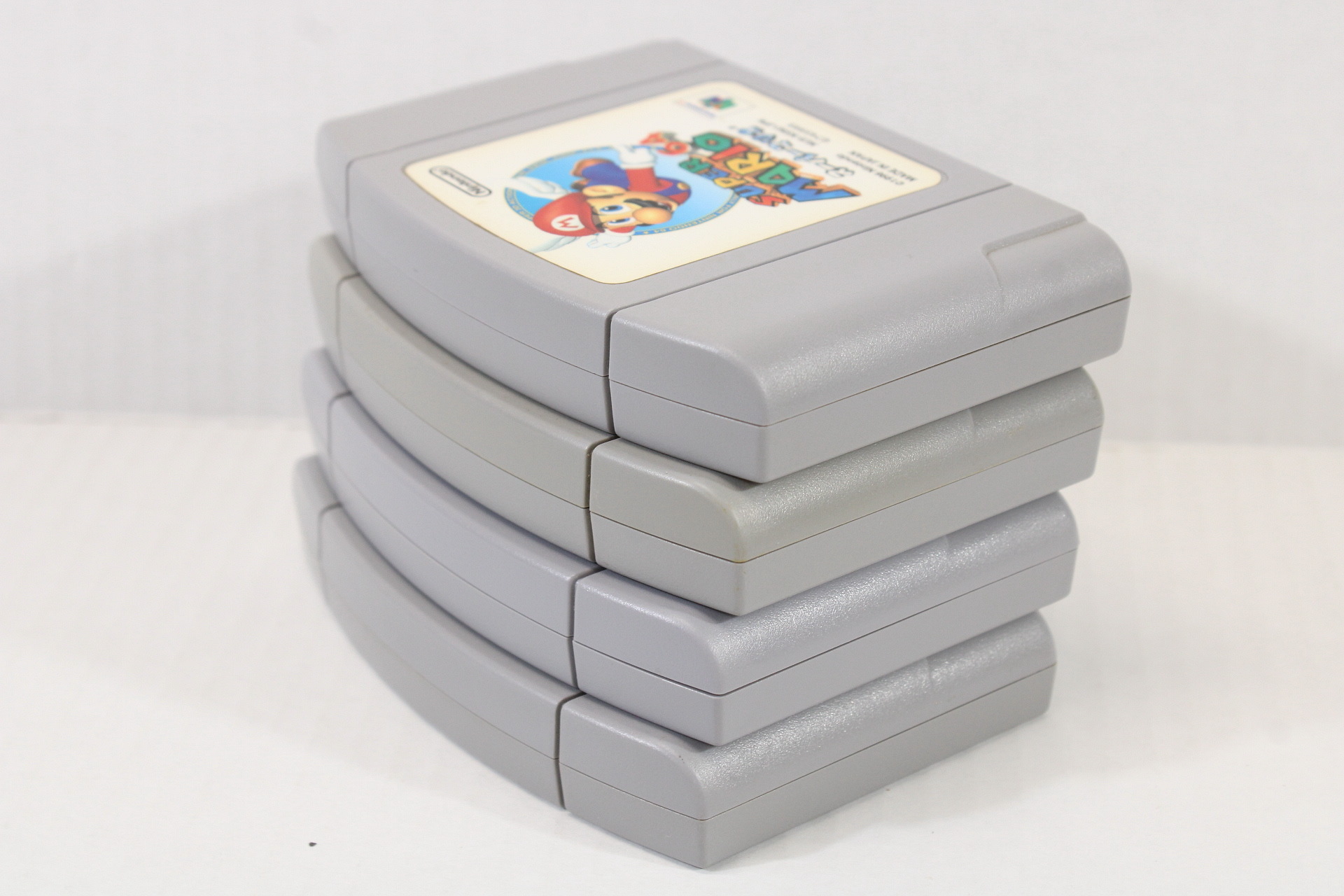 Lot of 4 Super Mario 64 Tamagotchi Jikkyou Baseball 2000 Famista 64 Family Stadium (B) Nintendo 64 N64