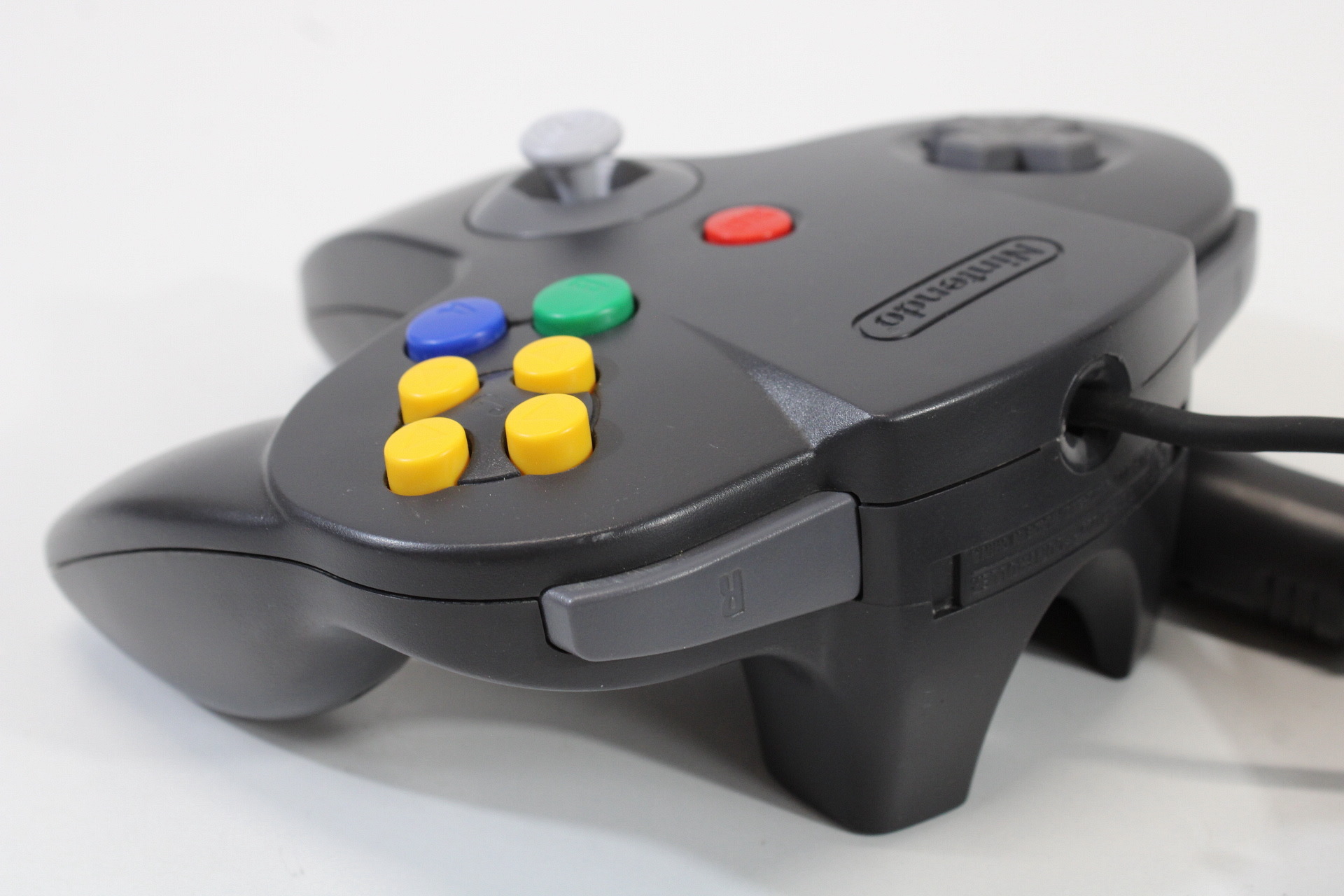 Lot of 2 Official Nintendo 64 Controller Gray & Black x Gray 6~7/10 Tight Stick N64 (B)