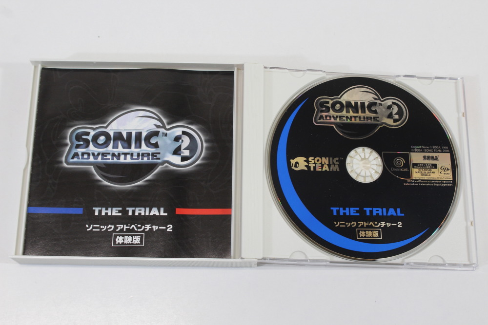 Phantasy Star Online W/ Sonic Adventure 2 Demo Disc CIB (B) SEGA Dreamcast DC