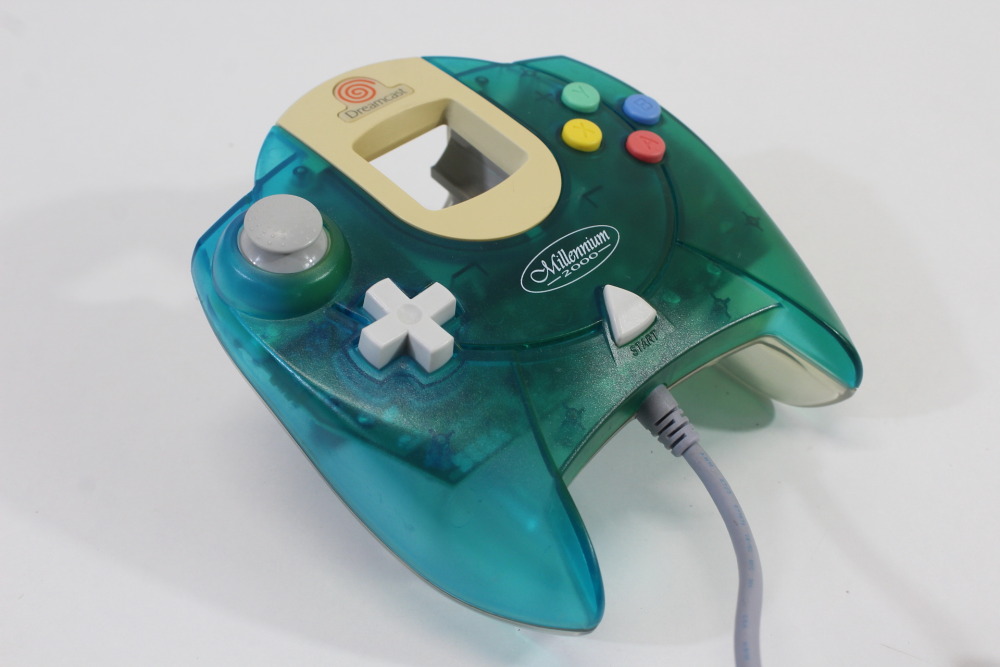 SEGA Dreamcast Controller Pad Limited Clear Aqua Blue HKT-7700 (C Discolored) SEGA Dreamcast DC