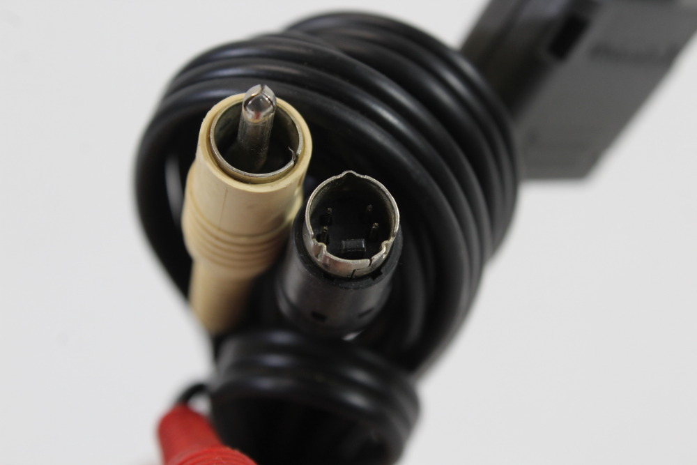 Official Nintendo S-Video Cable OEM Gray Plug for Super Famicom / Nintendo 64 / GameCube SFC (B)