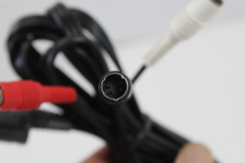 Official Nintendo S-Video Cable OEM Gray Plug for Super Famicom / Nintendo 64 / GameCube SFC (C Works but with broken piece)