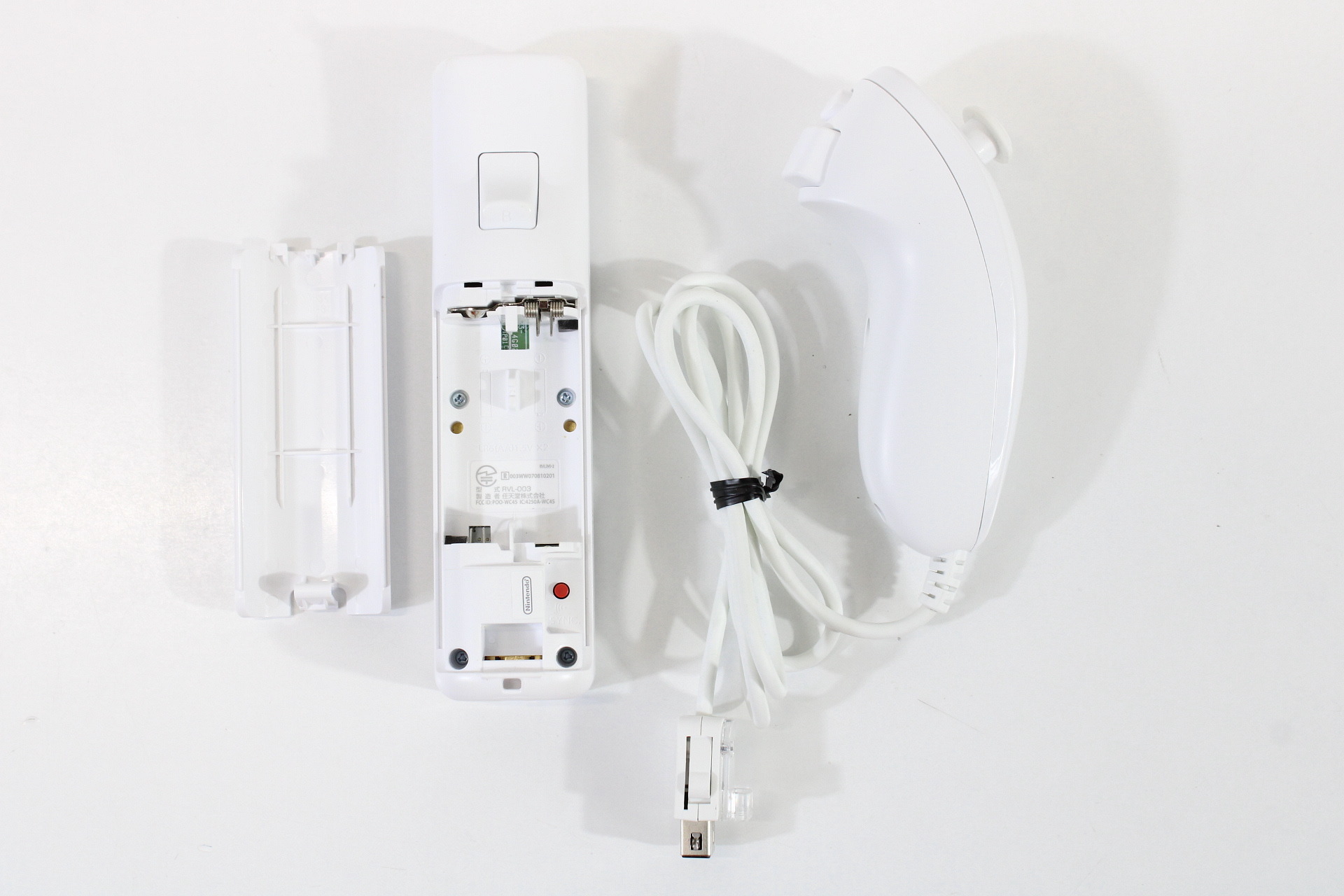 North American Nintendo Wii White Console Boxed 3 Games Controller Cables RVL-001(USA) (B)