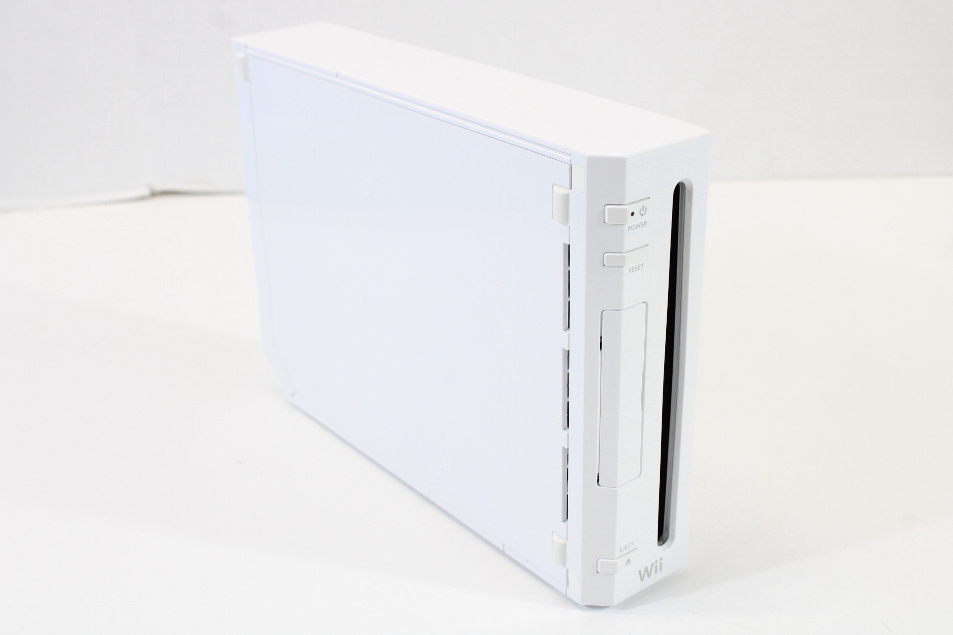 North American Nintendo Wii White Console Boxed 3 Games Controller Cables RVL-001(USA) (B)