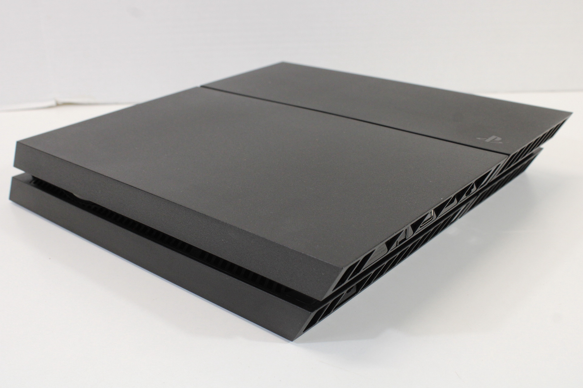 North American PlayStation 4 PS4 console Boxed CUH-1215A Uncharted Need for Speed (USA) (B)