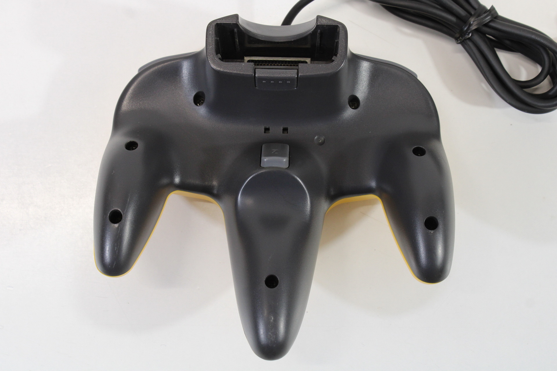 Official Nintendo 64 Controller Yellow x Black 9/10 Tight Stick N64 (B)