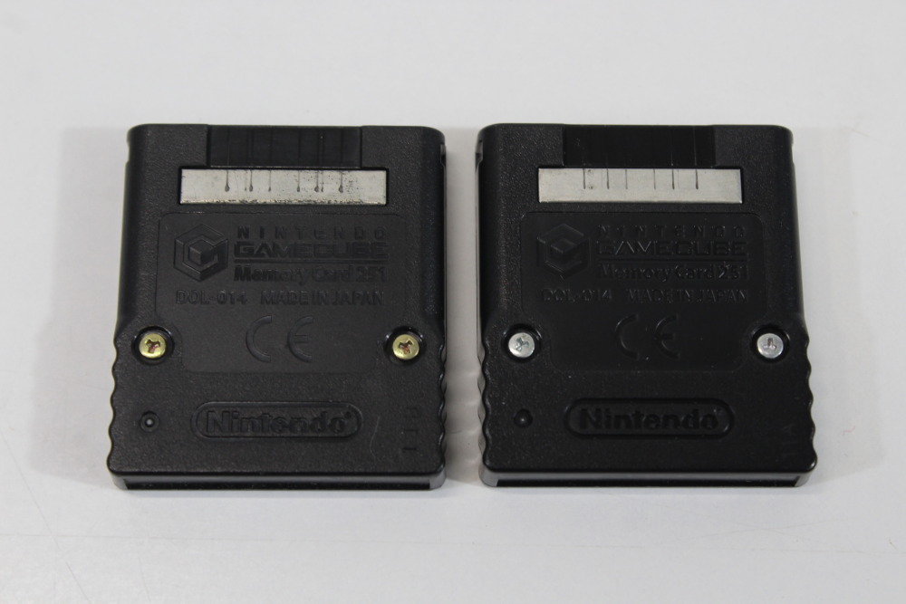 Lot of 2 Official Nintendo GameCube Black Memory Card 251 Blocks OEM DOL-014 (A)