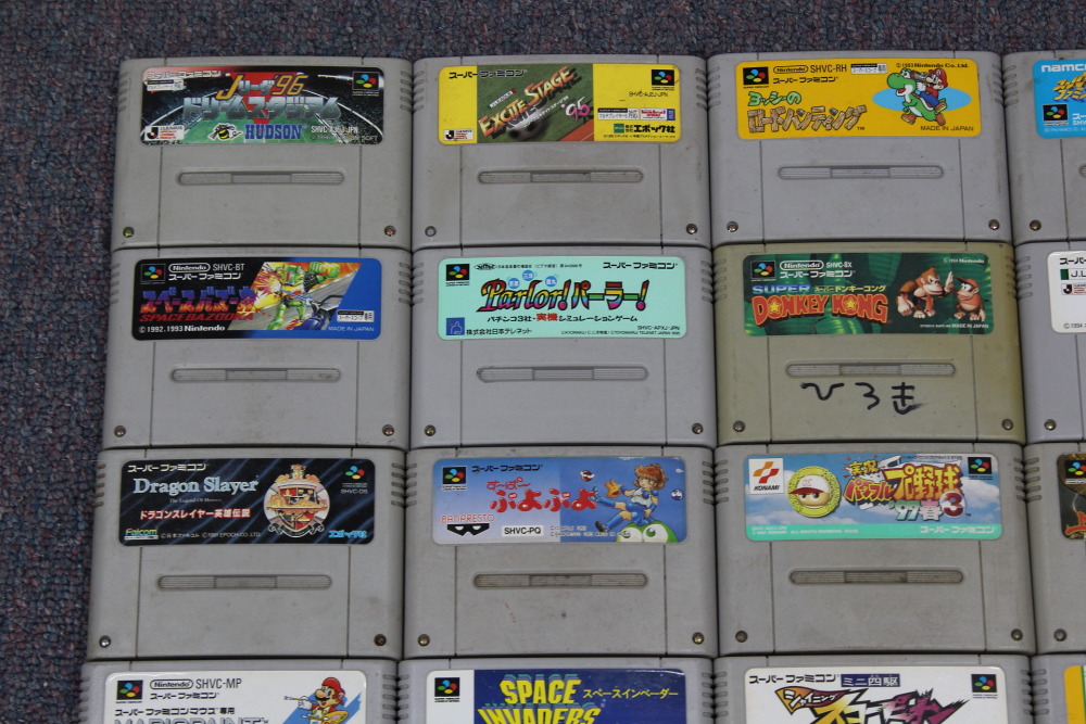 Wholesale Lot of 25 Nintendo Super Famicom Games SFC (Untested / Uncleaned)