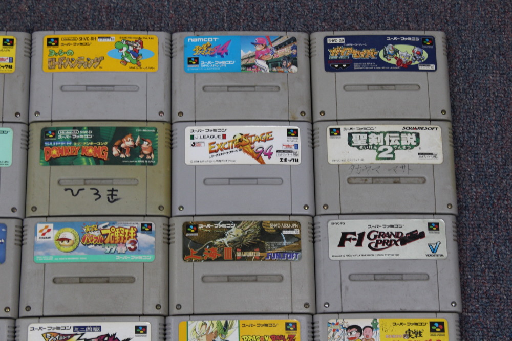 Wholesale Lot of 25 Nintendo Super Famicom Games SFC (Untested / Uncleaned)