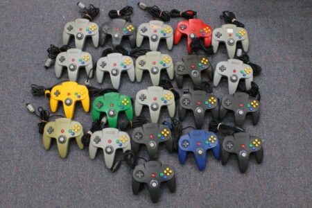 Lot of 21 Official Nintendo 64 Controller Loose Stick (UNTESTED UNCLEANED AS IS) N64
