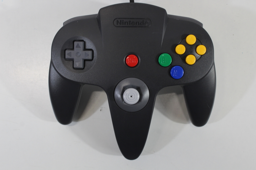 Lot of 2 Official Nintendo 64 Controller Black x Gray Back 9/10 Tight Stick N64 (B)