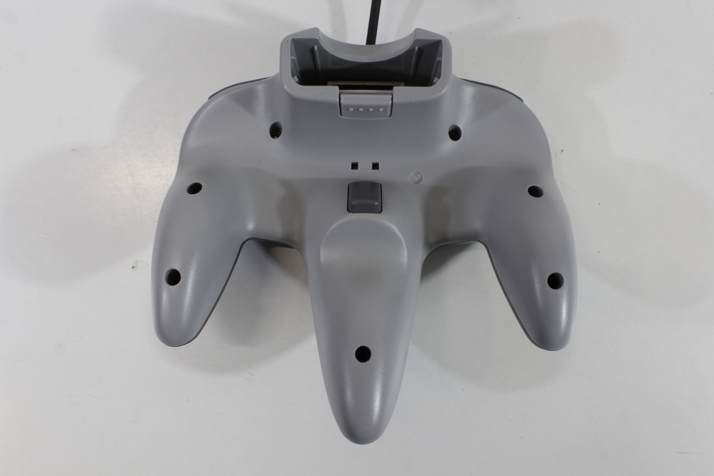 Lot of 2 Official Nintendo 64 Controller Black x Gray Back 9/10 Tight Stick N64 (B)