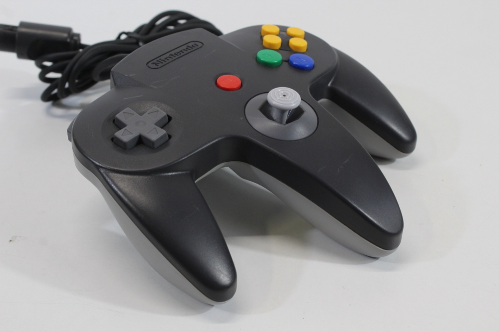 Lot of 2 Official Nintendo 64 Controller Black x Gray Back 8/10 Tight Stick N64 (B)