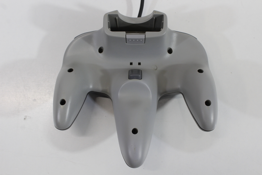 Lot of 2 Official Nintendo 64 Controller Black x Gray Back 8/10 Tight Stick N64 (B)